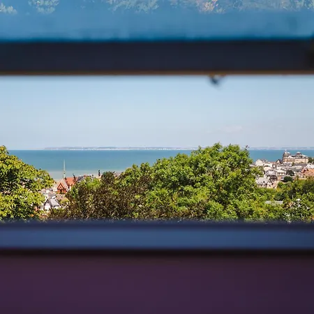 Studio Douillet Vue Mer Avec Parking Dans Villa Belle Epoque A Houlgate Apartmán
